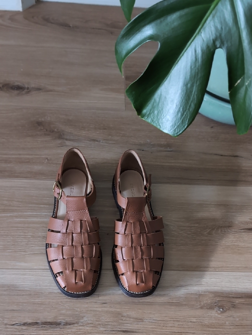 Everlane Leather Fisherman Sandals